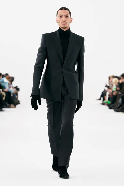 Look 1